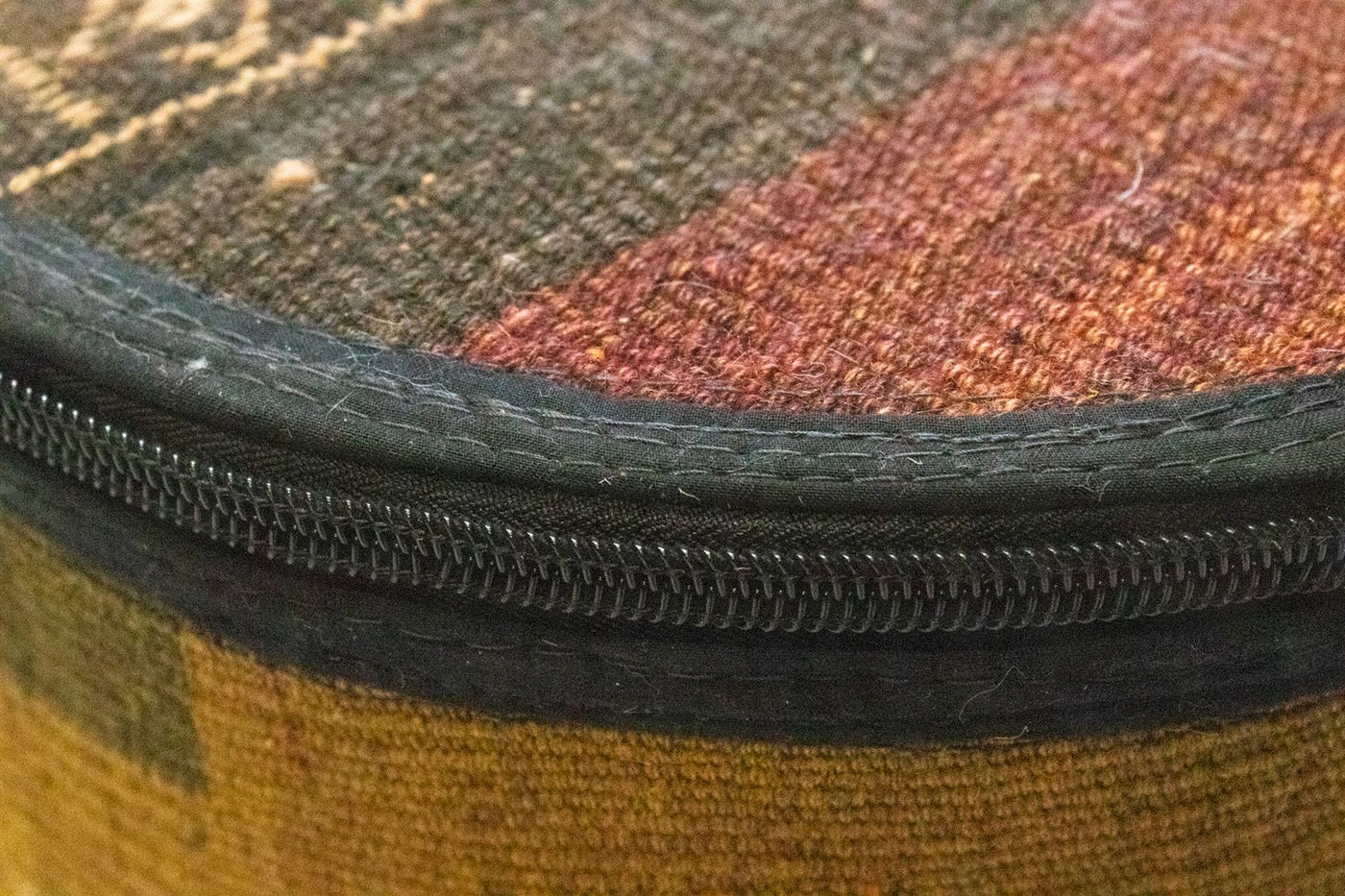 座具（プフ） 絨毯 42x36cm