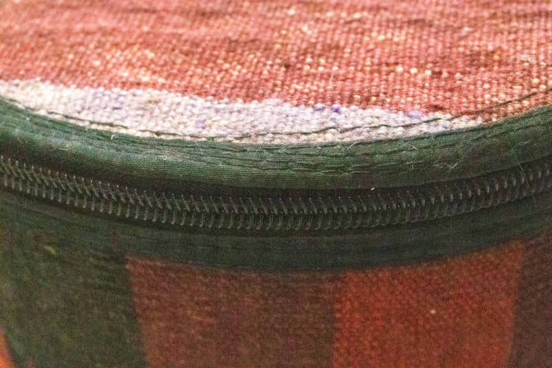 座具（プフ） 絨毯 42x36cm