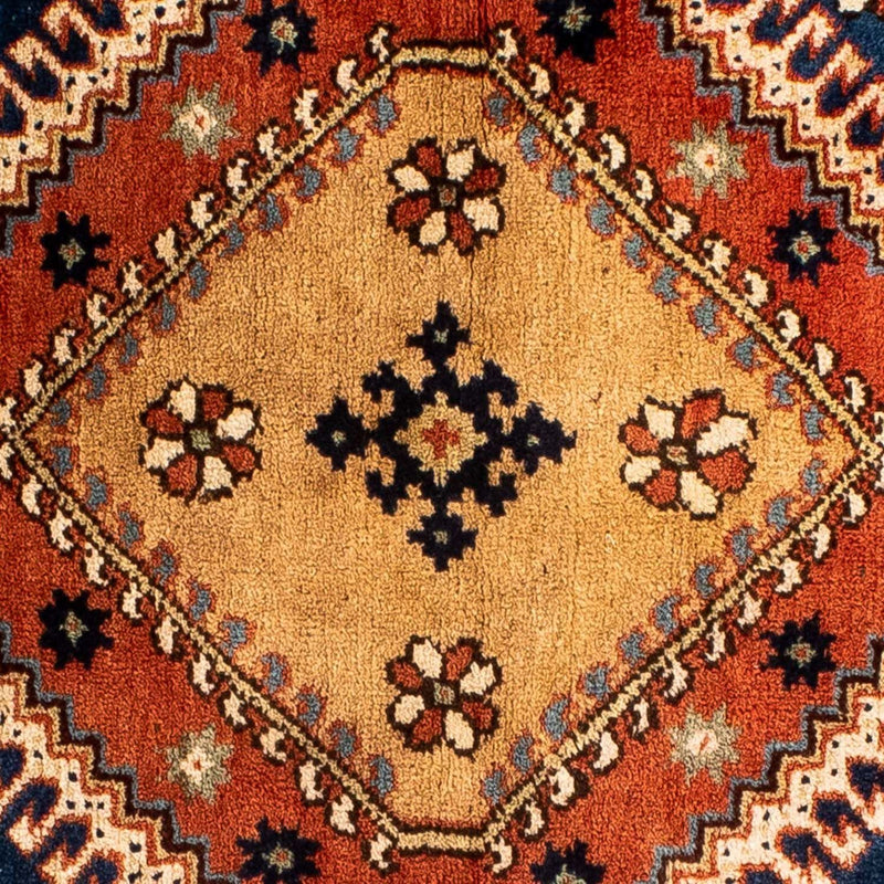 ヤラメ 絨毯 70x68cm - ペルシャ絨毯