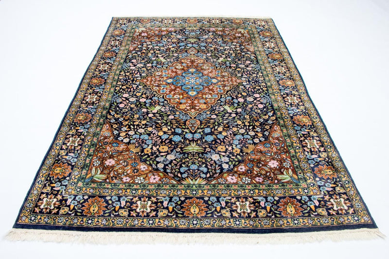 オリエンタル絨毯 226x140cm
