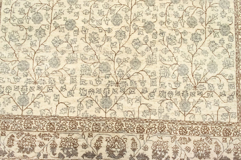 ロリバフト 絨毯 241x175cm - ウールラグ