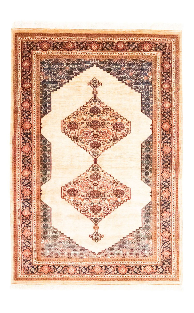 ガシュガイ 絨毯 235x155cm - ペルシャ絨毯