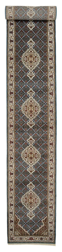 インド タブリーズ 絨毯 615x79cm - オリエンタル絨毯 – product image