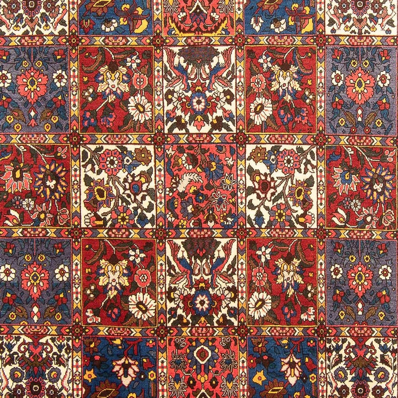 バフティアール 絨毯 315x202cm - ペルシャ絨毯