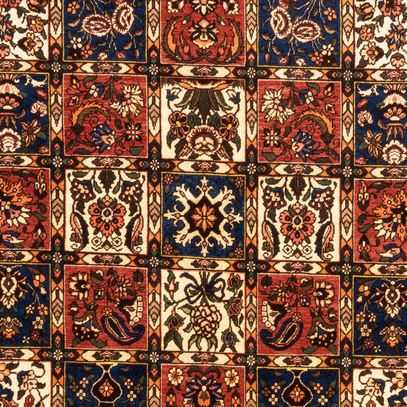 バフティアール 絨毯 240x158cm - ペルシャ絨毯
