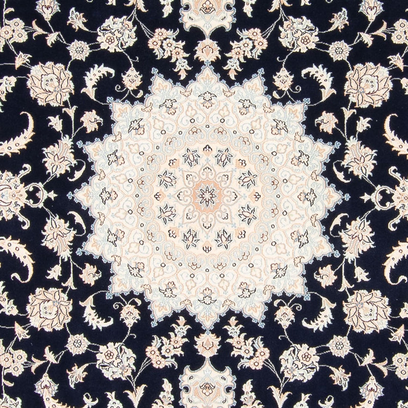 ナイン 絨毯 261x223cm - ペルシャ絨毯