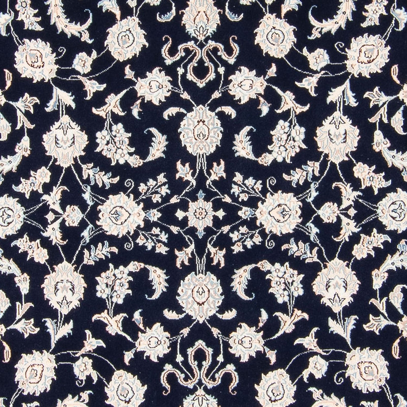 ナイン 絨毯 213x200cm - ペルシャ絨毯