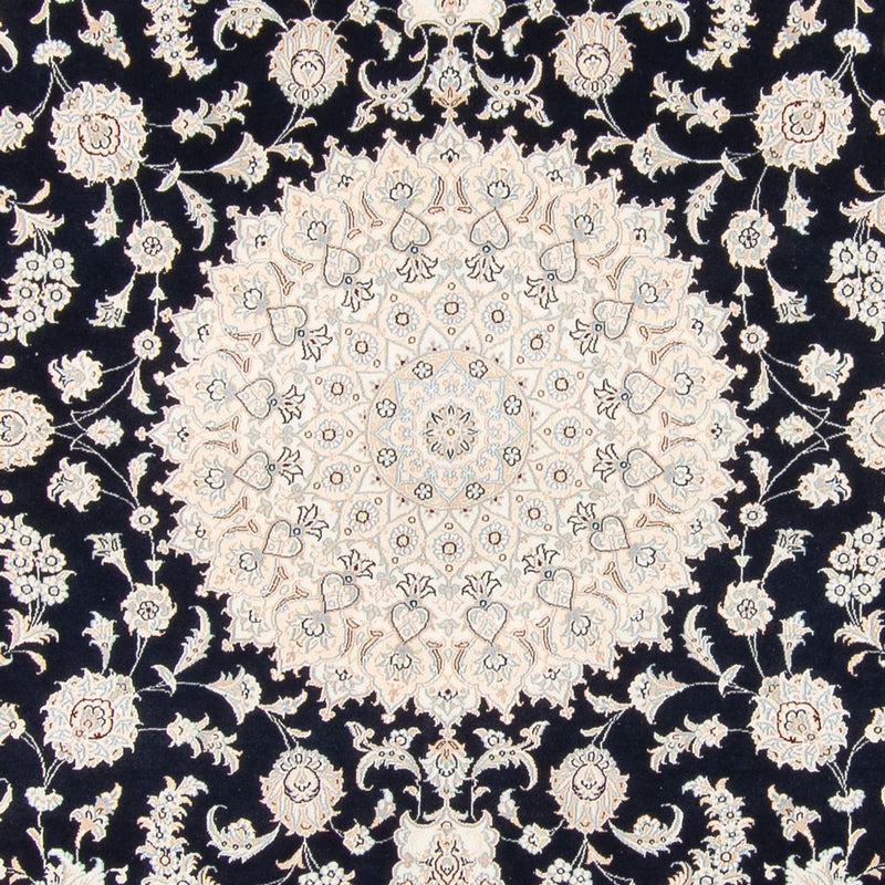 ナイン 絨毯 267x247cm - ペルシャ絨毯
