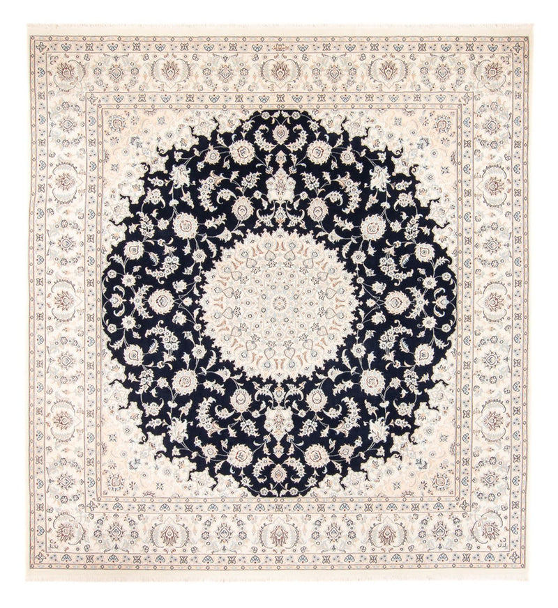 ナイン 絨毯 260x245cm - ペルシャ絨毯