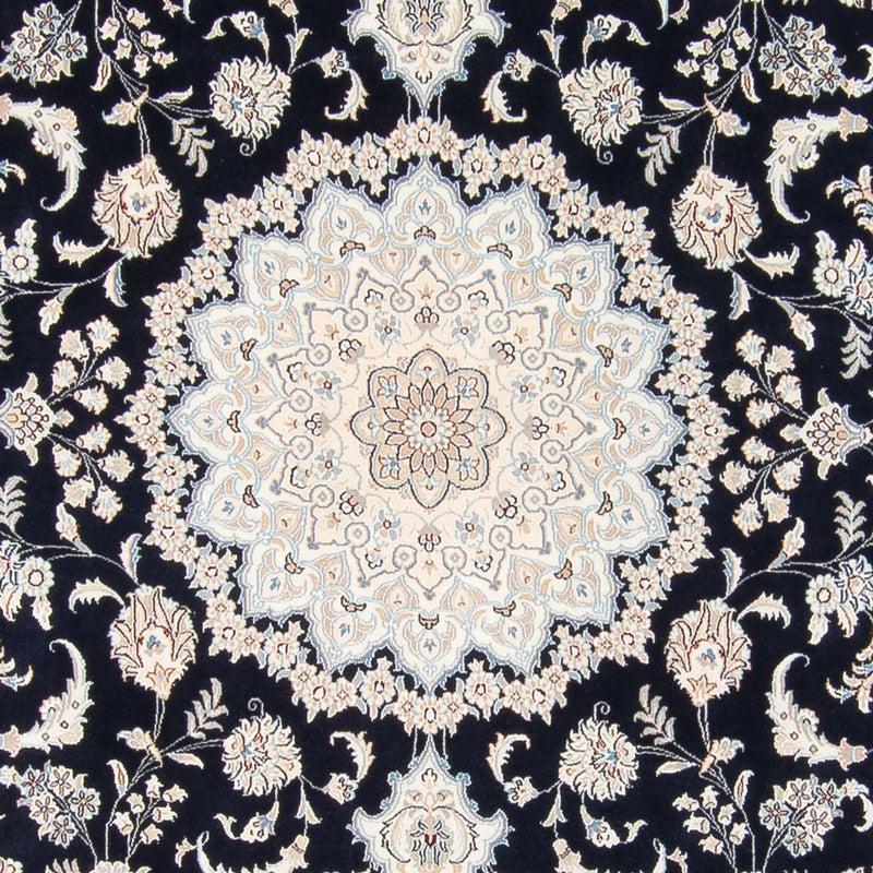 ナイン 絨毯 266x223cm - ペルシャ絨毯