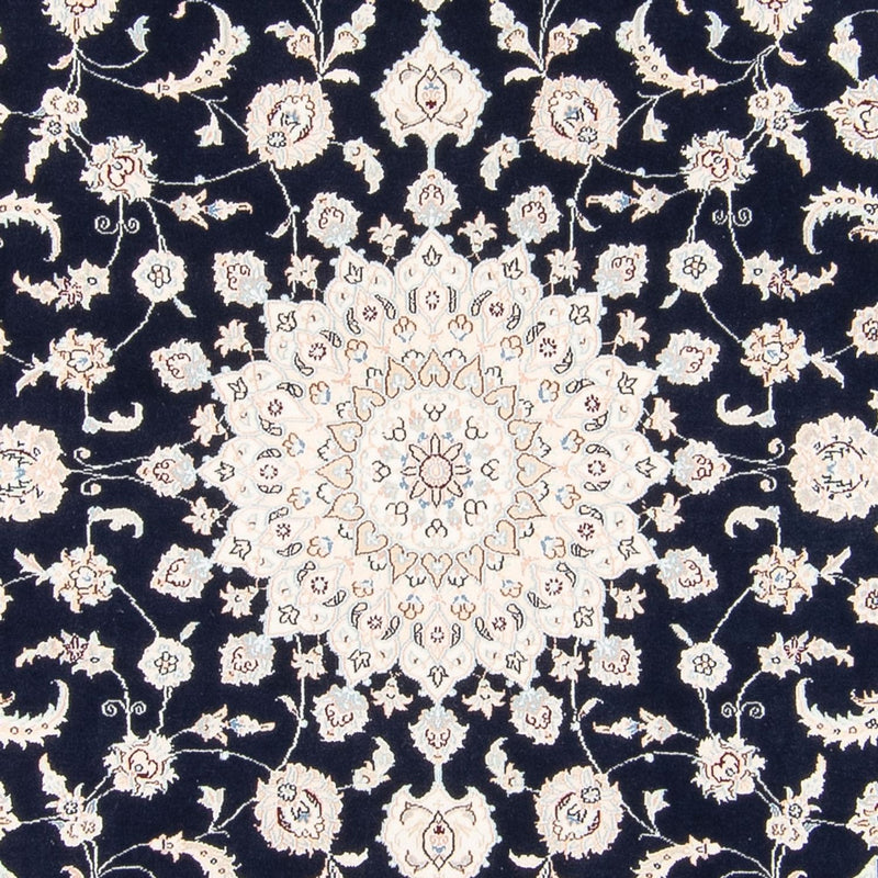 ナイン 絨毯 210x200cm - ペルシャ絨毯