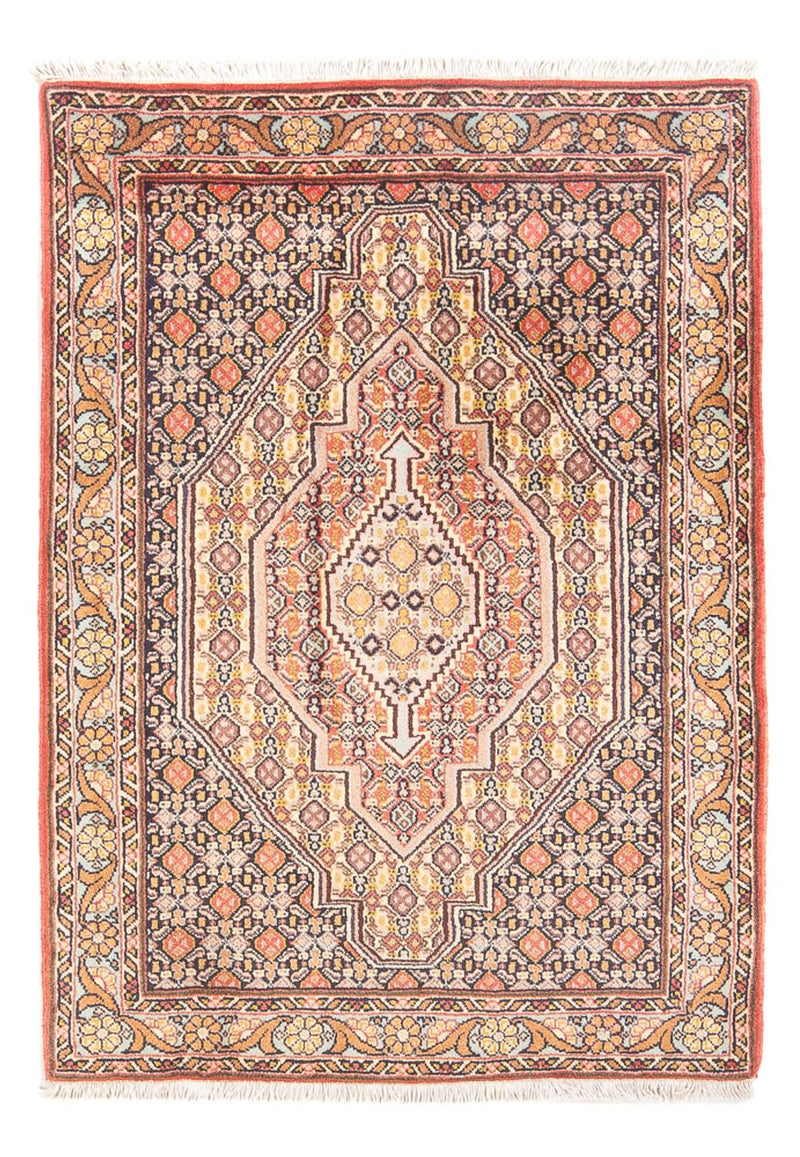 センネ 絨毯 112x76cm - ペルシャ絨毯