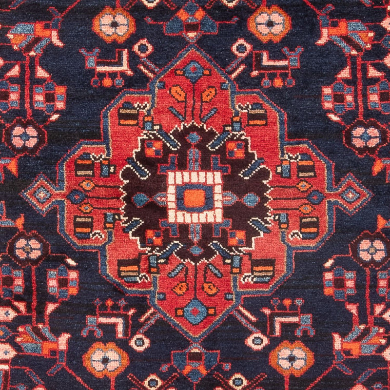 ホセイナバード 絨毯 215x131cm - ペルシャ絨毯