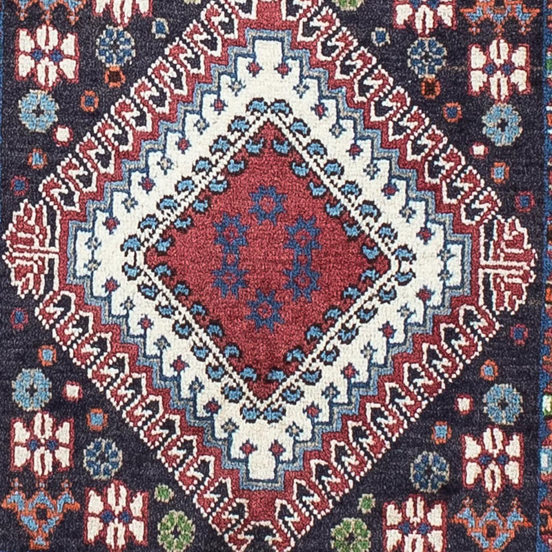 ヤラメ 絨毯 157x100cm - ペルシャ絨毯