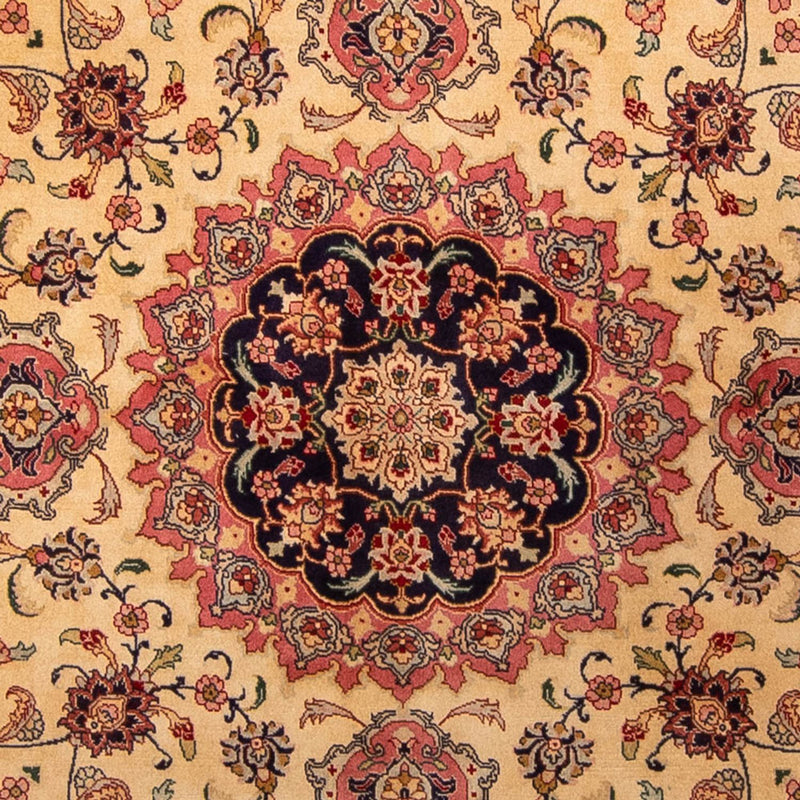 タブリーズ 絨毯 250x244cm - ペルシャ絨毯