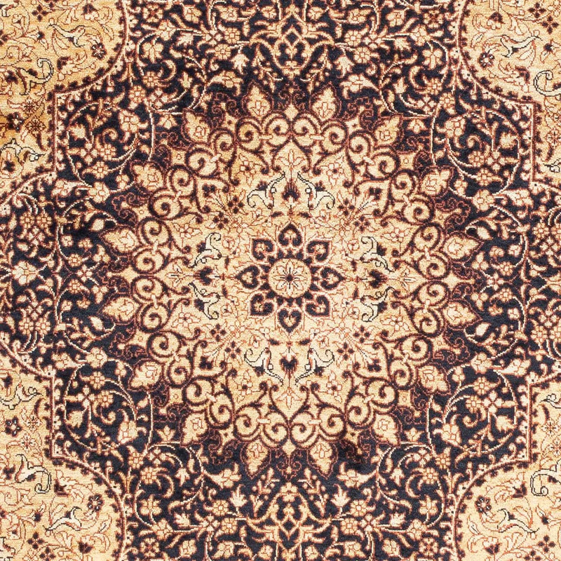 ゴム 絨毯 120x76cm - ペルシャ絨毯