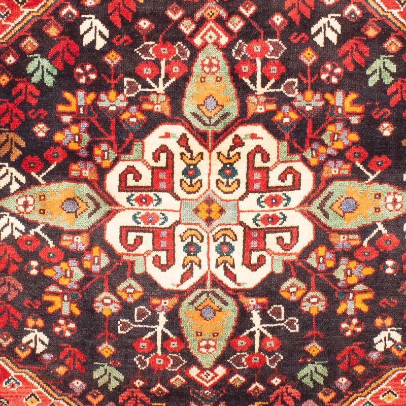 ガシュガイ 絨毯 153x120cm - ペルシャ絨毯