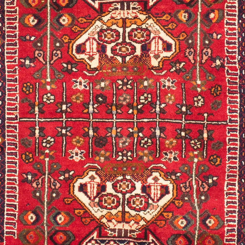 ガシュガイ 絨毯 135x107cm - ペルシャ絨毯