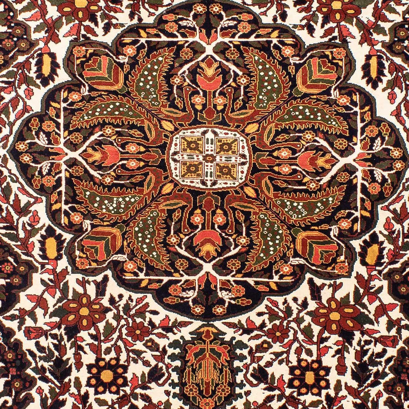 グーチャン 絨毯 365x220cm - ペルシャ絨毯