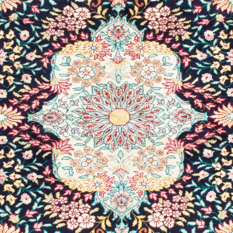 ゴム 絨毯 130x81cm - ペルシャ絨毯
