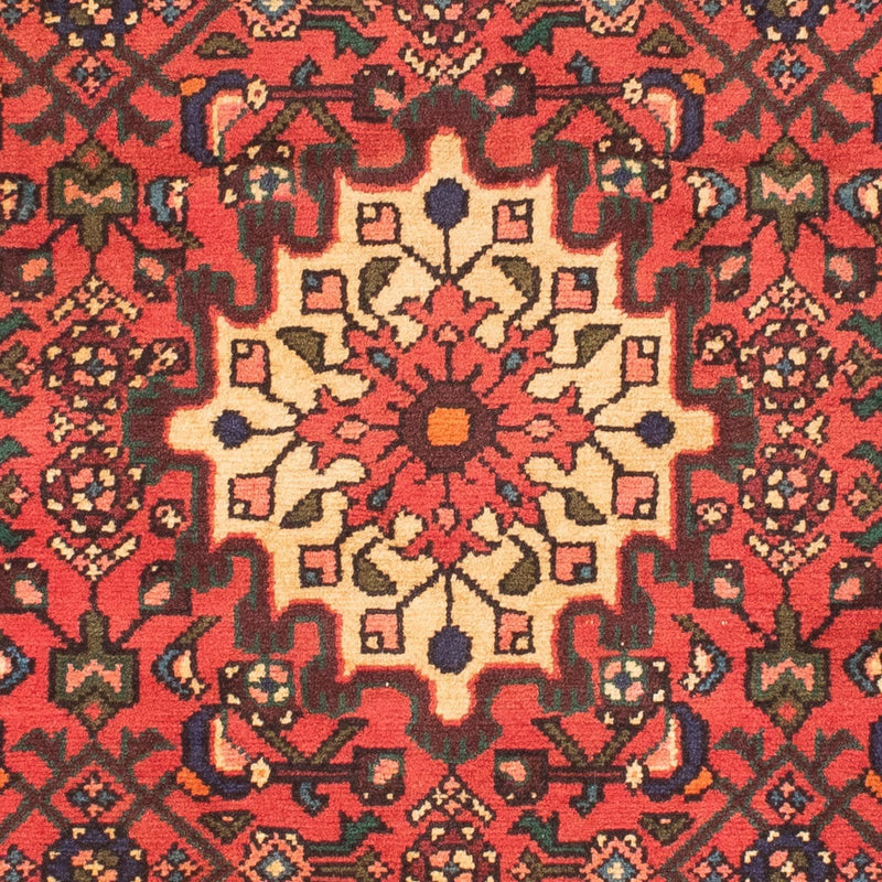 ホセイナバード 絨毯 160x112cm - ペルシャ絨毯