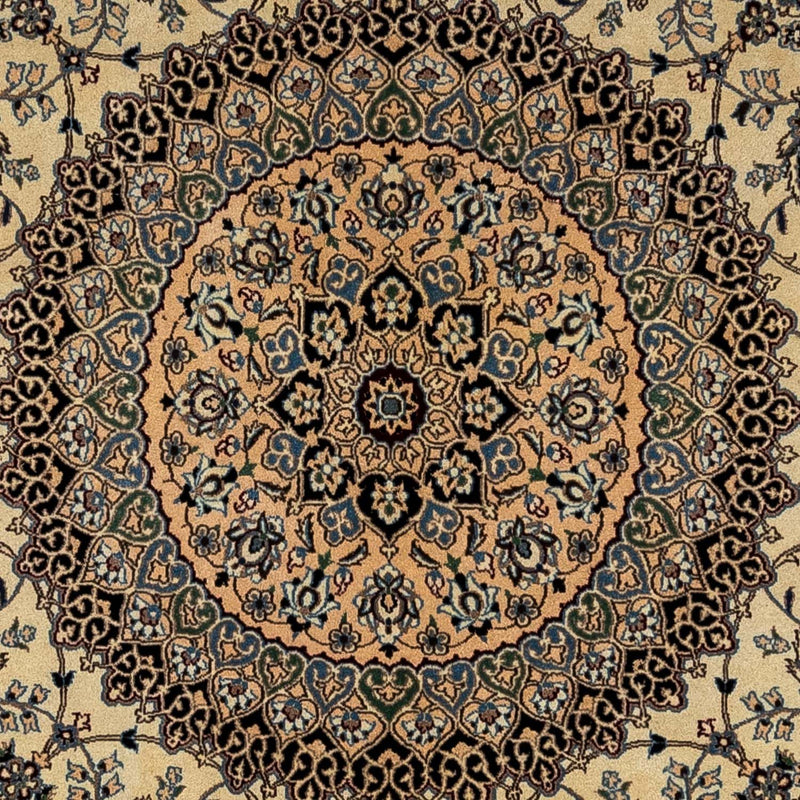 ナイン 絨毯 307x296cm - ペルシャ絨毯